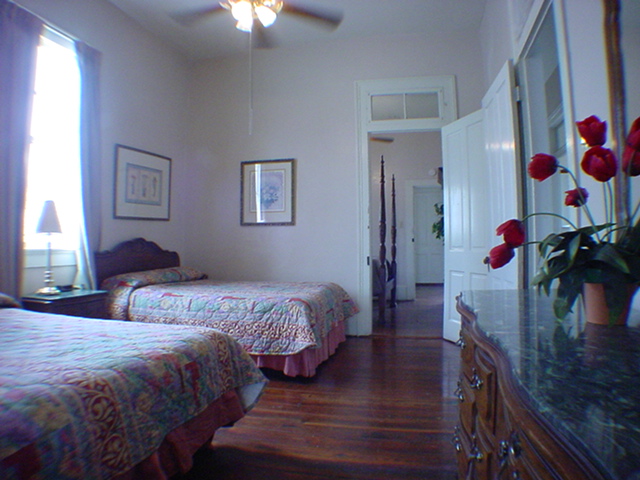 New Orleans Four Bedroom Executive Townhouse Suite